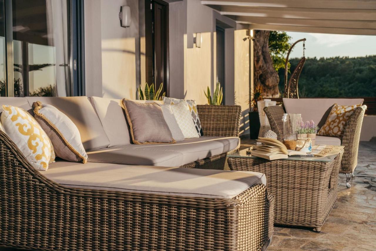 Villa Venia - Cozy Escape With Scenic Sew View, By Zantewize Tragaki Exteriér fotografie